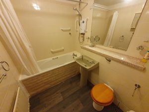 Photo 9- click for photo gallery